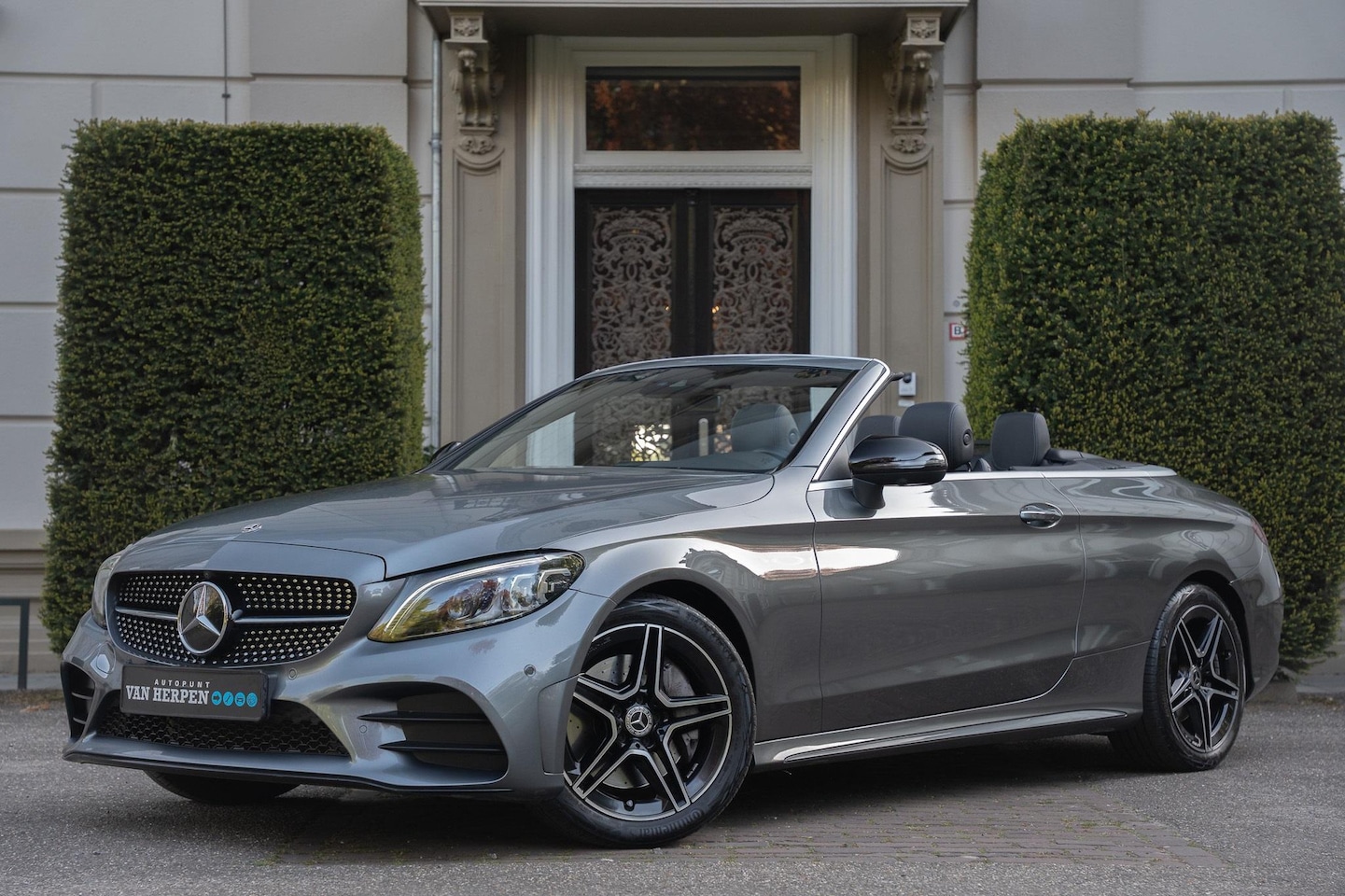 Mercedes-Benz C-klasse Cabrio - 300 AMG BURMESTER | CARBON | 360 CAM | AIRSCARF | CARPLAY - AutoWereld.nl