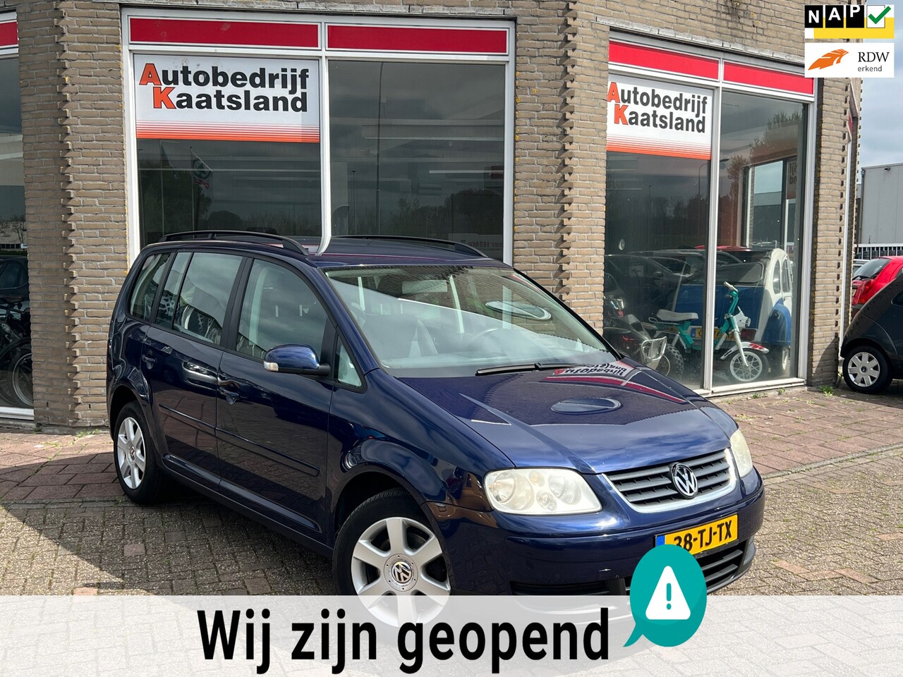 Volkswagen Touran - 2.0-16V FSI Trendline - 6 Bak - Cruise - LMV - AutoWereld.nl