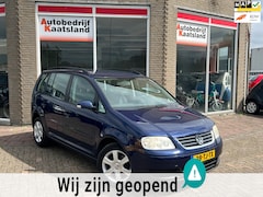 Volkswagen Touran - 2.0-16V FSI Trendline - 6 Bak - Cruise - LMV