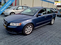Volvo S40 - 2.0D EDITION II BJ08 AIRCO NAVI LEDER LMV