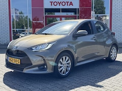 Toyota Yaris - 1.5 HYBRID DYNAMIC STOEL/STUURVERW KEYLESS LED LM-VELGEN APPLE/ANDROID