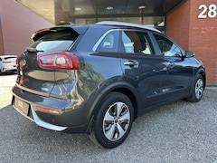 Kia Niro - 1.6 GDi Hybrid DynamicLine // NAVI + CARPLAY // PDC V+A // CLIMA // ADAPTIV CRUISE // HALF