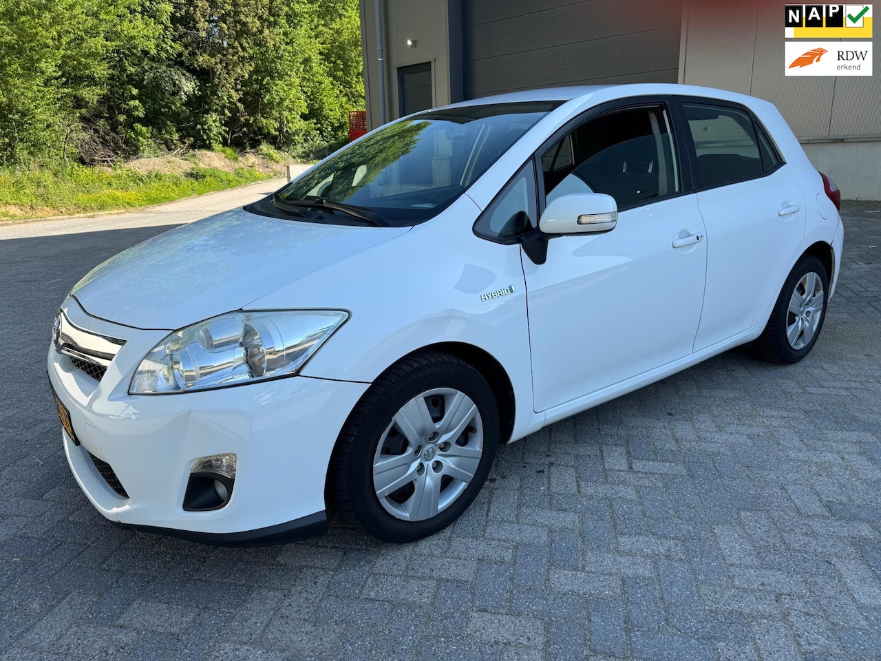 Toyota Auris - 1.8 Full Hybrid Dynamic Business Navi Camera - AutoWereld.nl