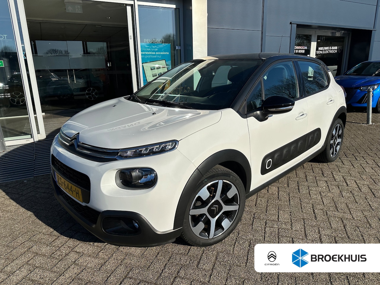 Citroën C3 - Citroen 1.2 PureTech S&S Shine | Achteruitrijcamera | Airco (automatisch) | Apple Carplay/ - AutoWereld.nl