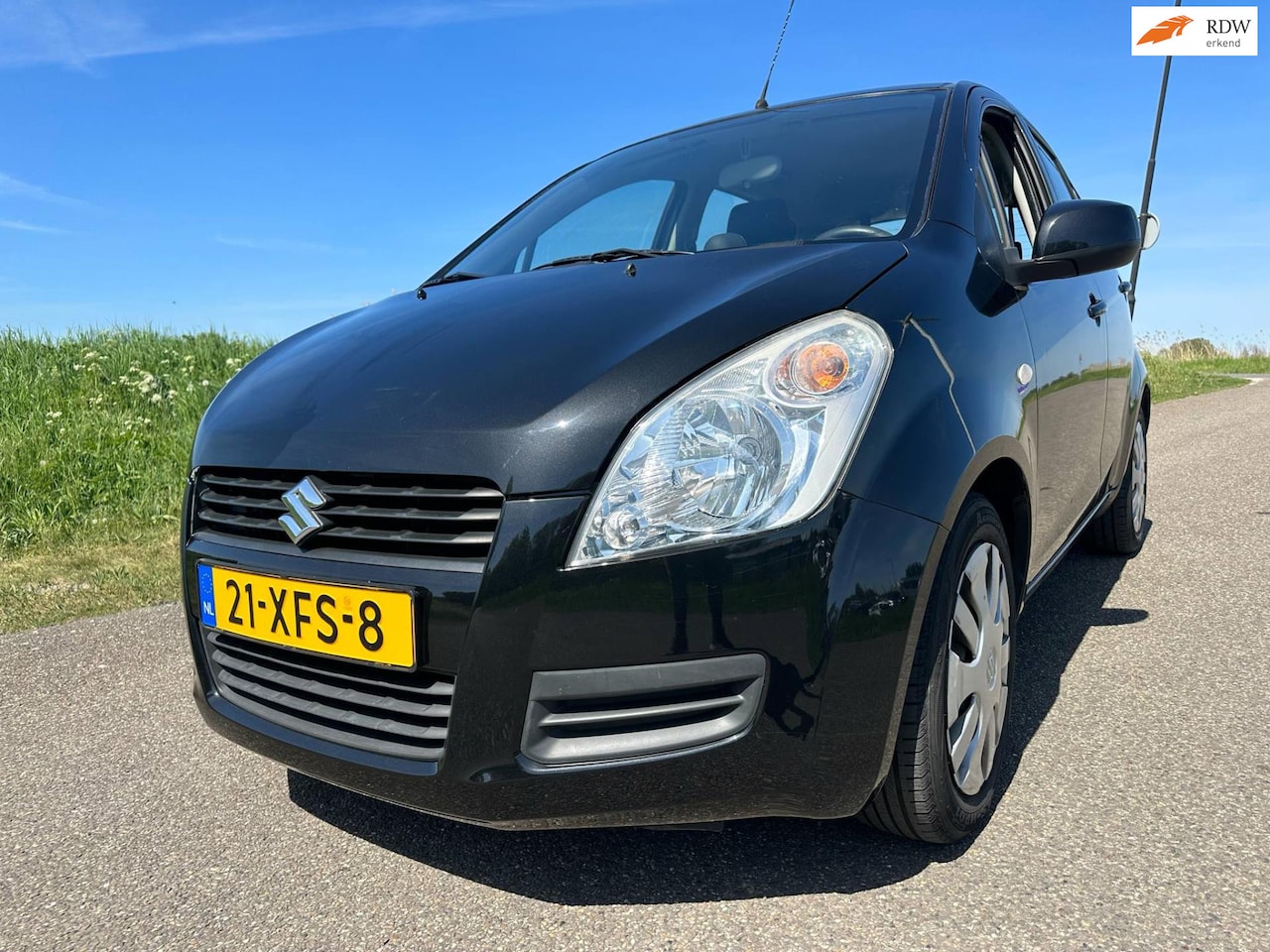 Suzuki Splash - 1.0 VVT Comfort super lage km stand incl apk en garantie ! - AutoWereld.nl
