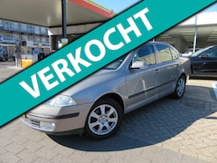 Skoda Octavia - 1.6 AMBIENTE 1 EIG. 115DKM DEALER ONDERHOUDEN