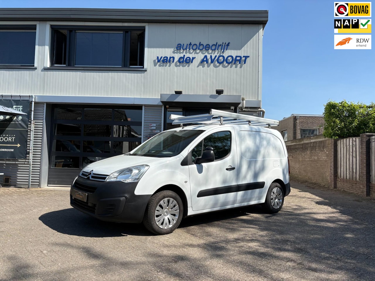 Citroën Berlingo - 1.6 BlueHDI 75 Comfort 1.6 BlueHDI 75 Comfort (let op BTW voertuig) - AutoWereld.nl