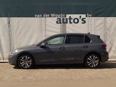 Volkswagen Golf - 2.0 TDI Life United -LED-ECC-DAB-NAVI-PDC
