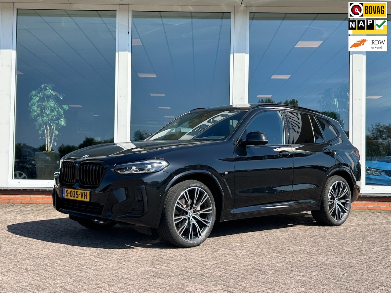 BMW X3 - XDrive20i High Executive - Leder - Navi - Clima - LM - Panorama - AutoWereld.nl