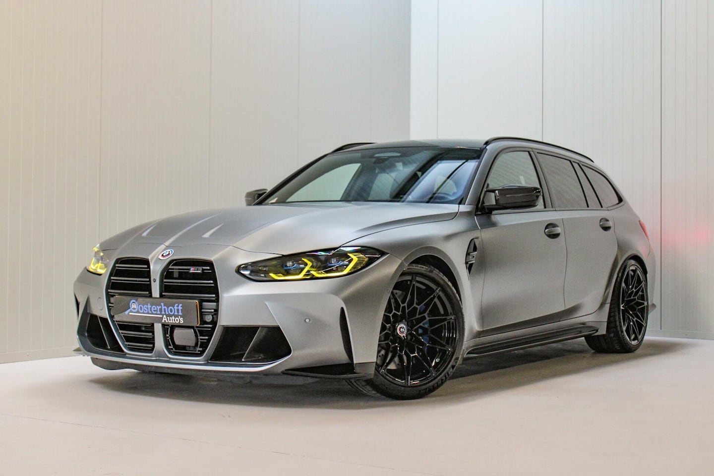 BMW 3-serie Touring - M3 xDrive Competition CARBON Individual - AutoWereld.nl