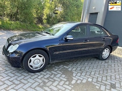 Mercedes-Benz C-klasse - 180 K. Elegance CruiseC Airco Trekhaak