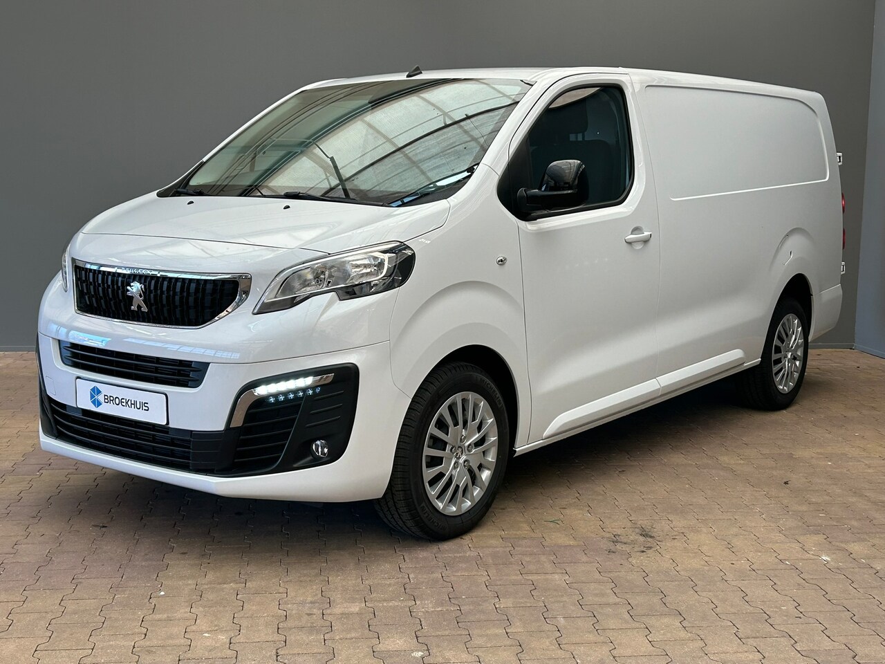 Peugeot Expert - Peugeot 2.0 BlueHDi 145 L3 | 2 zitplaatsen rechtsvoor | Achteruitrijcamera | Airco - AutoWereld.nl