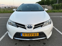 Toyota Auris Touring Sports - 1.8 Hybrid Lease