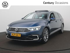 Volkswagen Passat Variant - 1.4 TSI PHEV GTE Business Trekhaak / Panoramadak / Metallic