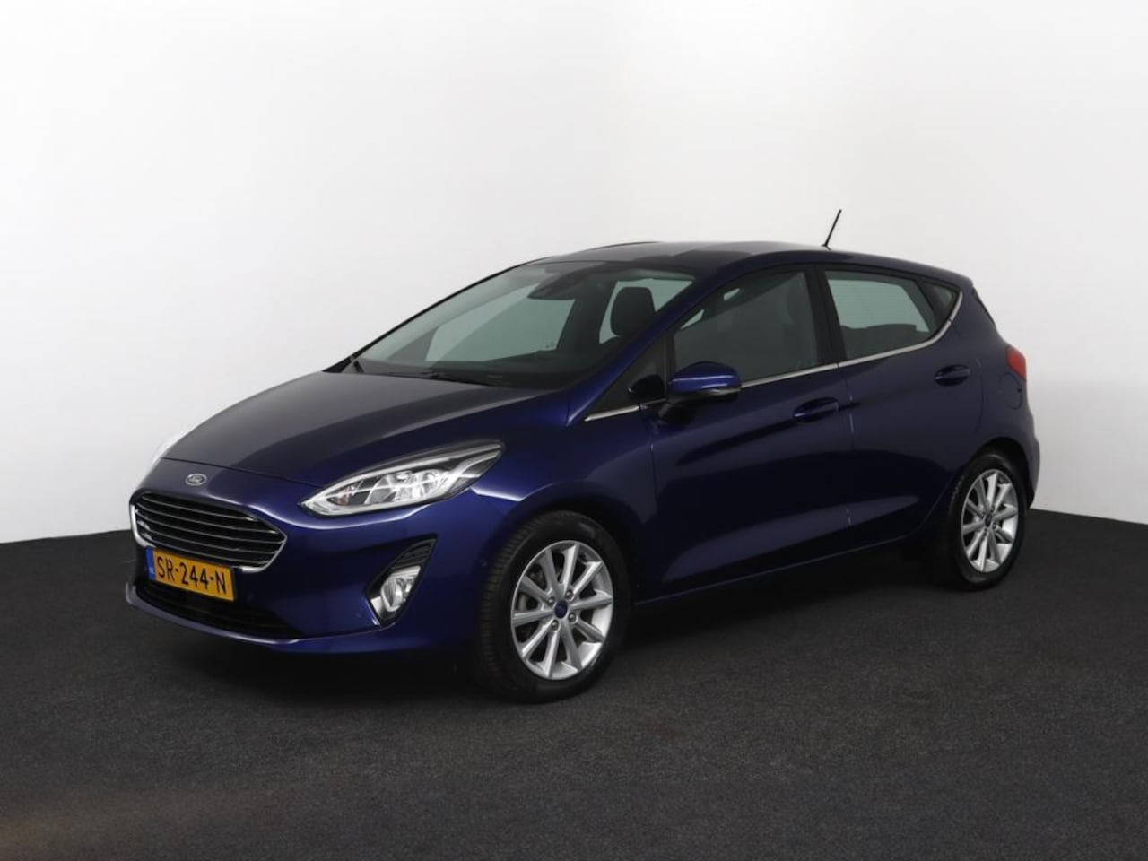 Ford Fiesta - 1.0 EcoBoost Titanium | Parkeercamera | Bang & Olufsen audio - AutoWereld.nl
