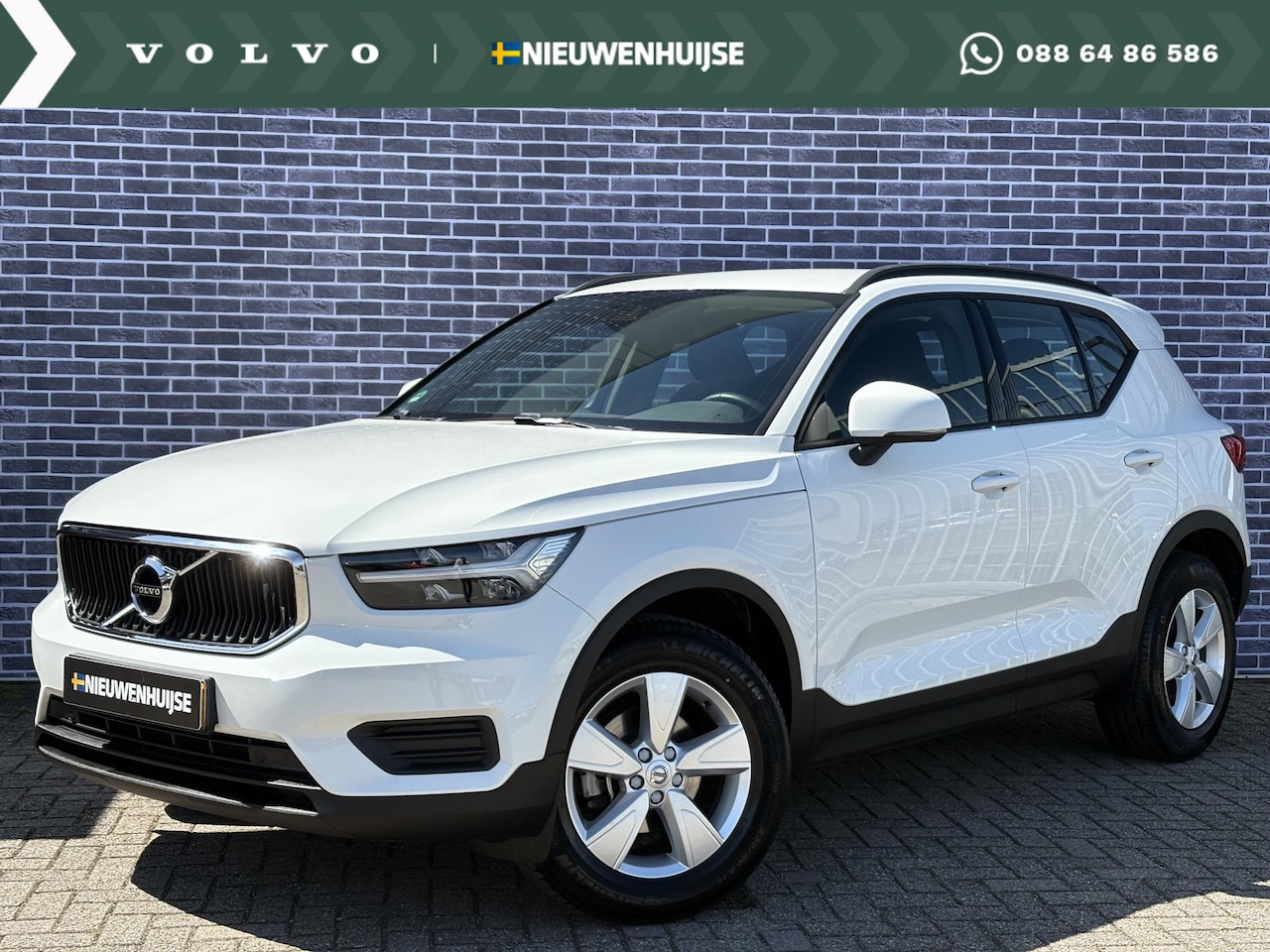 Volvo XC40 - 1.5 T2 Momentum Core | Navigatie | Smartphone Integratie | LED | Climate Controle | Keyles - AutoWereld.nl