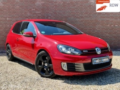Volkswagen Golf - 2.0 GTI | Xenon | Stoelverw. | BearLock | PDC