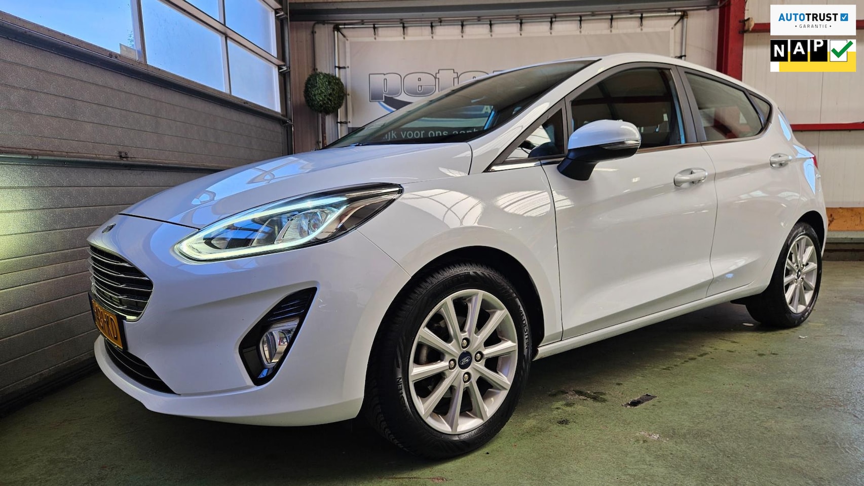 Ford Fiesta - 1.0 EcoBoost Titanium Clima/Cruise/PDC/Carplay/Android auto - AutoWereld.nl