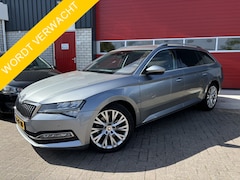 Skoda Superb Combi - 1.5 TSI ACT Business Edition AUTOMAAT / TREKHAAK / VIRTUAL / STOELVERW / CARPLAY / ALCANTA