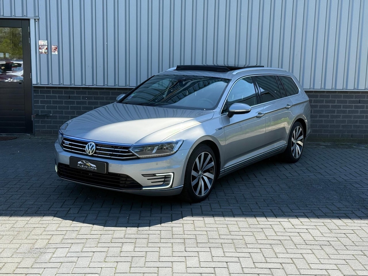 Volkswagen Passat Variant - 1.4 TSI GTE Highline |Virtual|Pano|Massage|Automaat|Voll| - AutoWereld.nl
