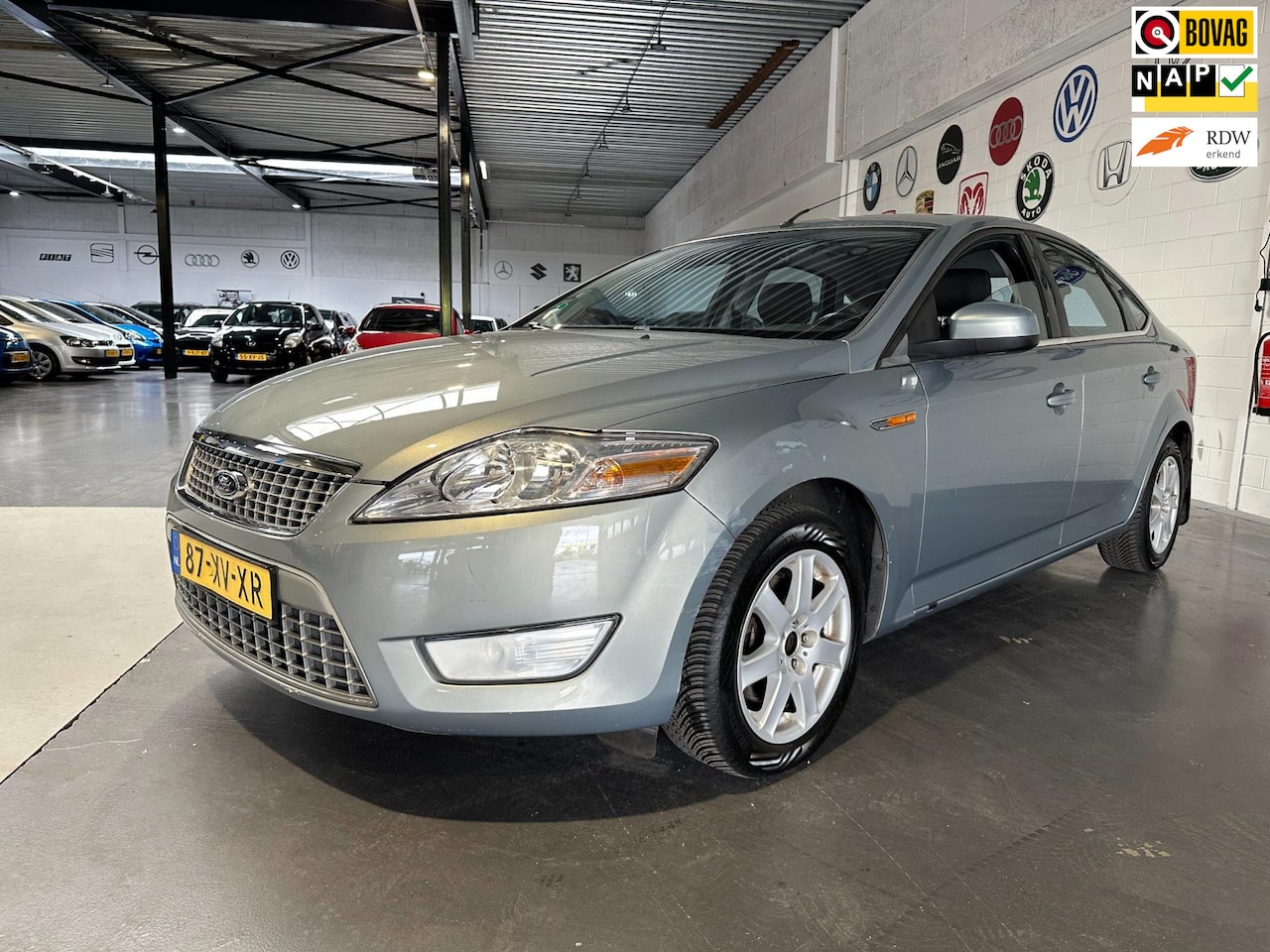 Ford Mondeo - 2.0-16V Titanium/Trekhaak/Apk nw bij aflevering - AutoWereld.nl