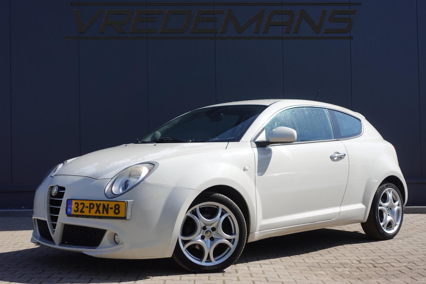Alfa Romeo MiTo - 1.3 JTDm ECO Limited Edition 1.3 JTDm ECO Limited Edition - AutoWereld.nl