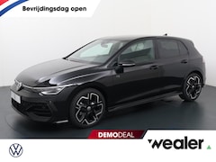 Volkswagen Golf Plus - 8 R-Line-Edition 1.5 eTSI 85 kW / 116 pk Hatchback 7 versn. DSG | LED Matrix | Assistance
