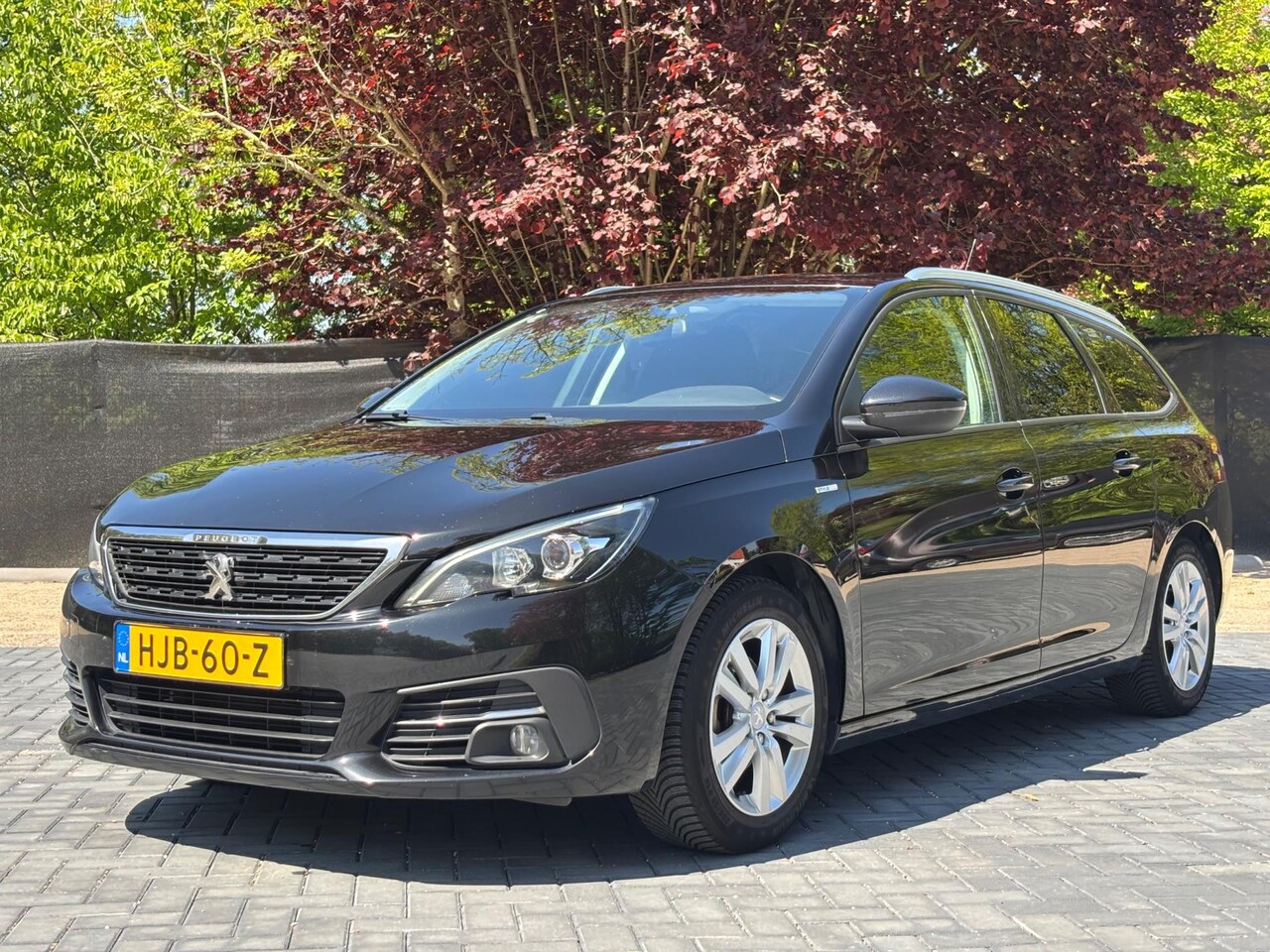 Peugeot 308 SW - 1.2 PureTech Allure/Cruise/Camera/Navi/Airco - AutoWereld.nl
