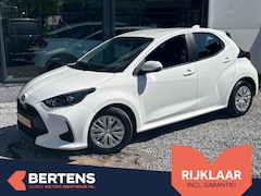 Toyota Yaris - 1.5 Hybrid Active | Rijklaar geleverd incl 12 maanden BOVAG Garantie |
