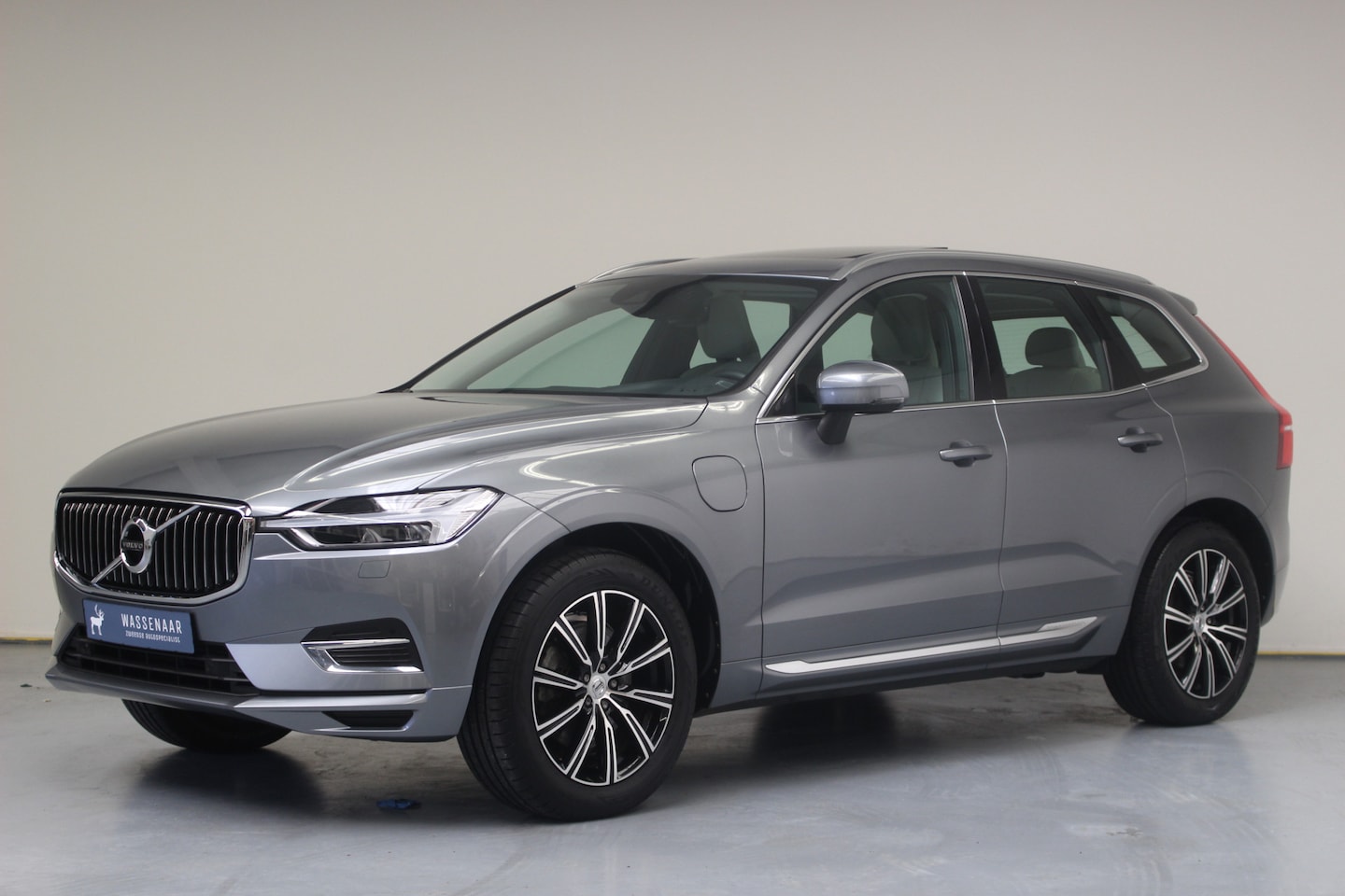 Volvo XC60 - T8 Twin Engine AWD Inscription | Rijklaarprijs | Luchtvering | Trekhaak | - AutoWereld.nl