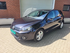 Volkswagen Golf - 1.2 TSI Highline Trekhaak | Stuurwielbediening | ClimaControl