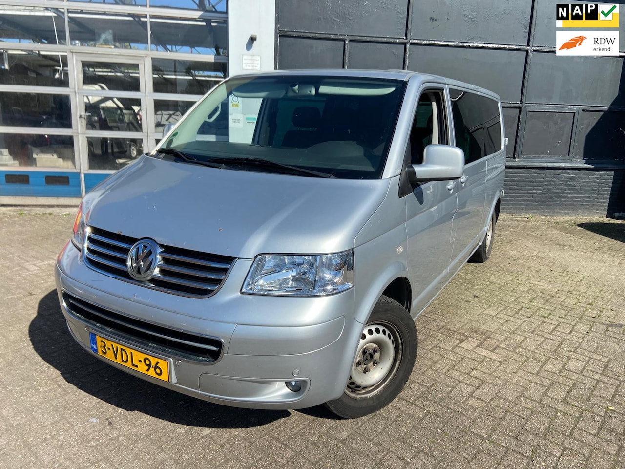 Volkswagen Transporter - 2.5 TDI / 340 / LANG / DUBBELE CABINE / AIRCO!! - AutoWereld.nl