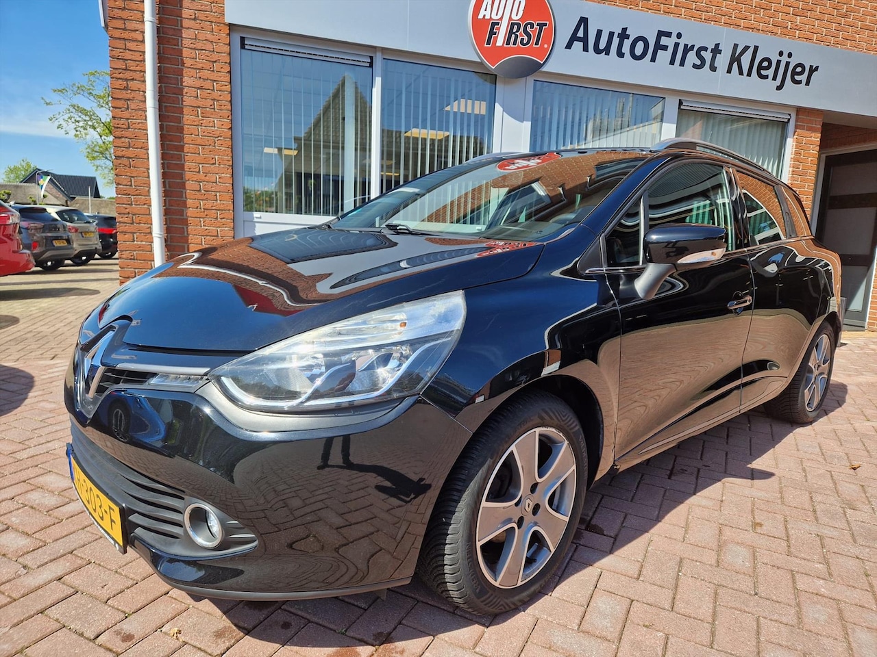 Renault Clio Estate - 0.9 TCE 90 Night&Day Trekhaak - AutoWereld.nl
