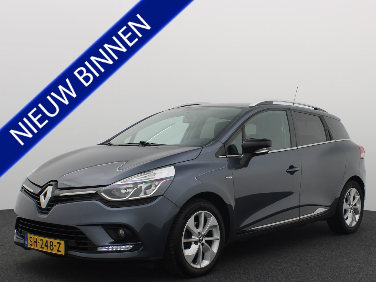 Renault Clio Estate - 0.9 TCe Limited TREKHAAK / NAVI / AIRCO / PDC / BLUETOOTH / CRUISE / DAB+ / NL-AUTO - AutoWereld.nl