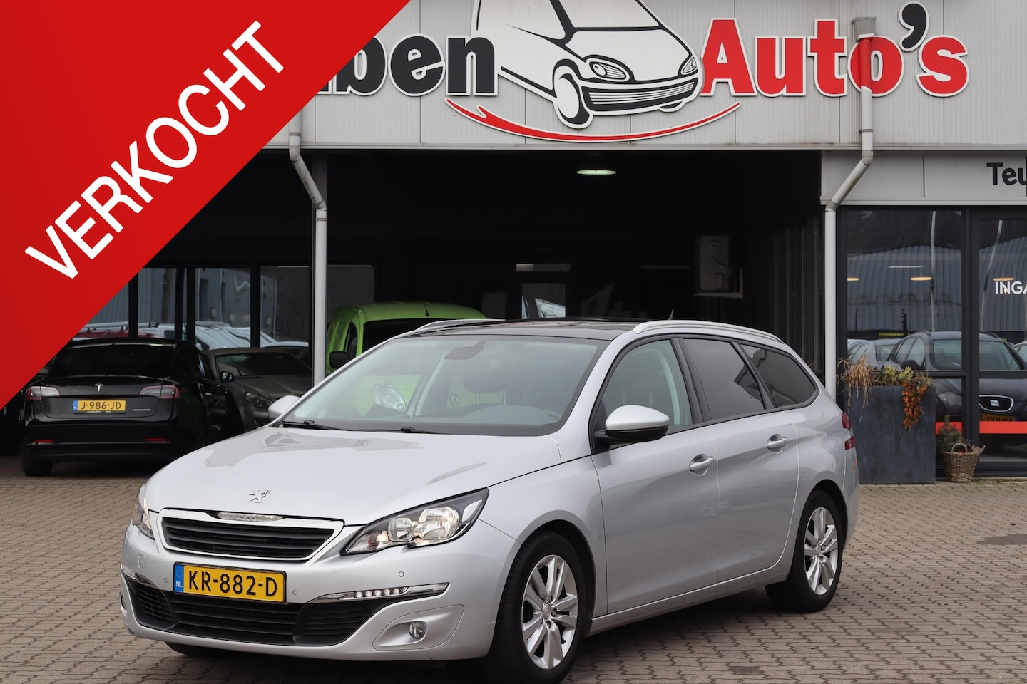 Peugeot 308 SW - 1.6 BlueHDI Blue Lease Executive Panoramadak, Navigatie, Cruise control, Elektrische ramen - AutoWereld.nl