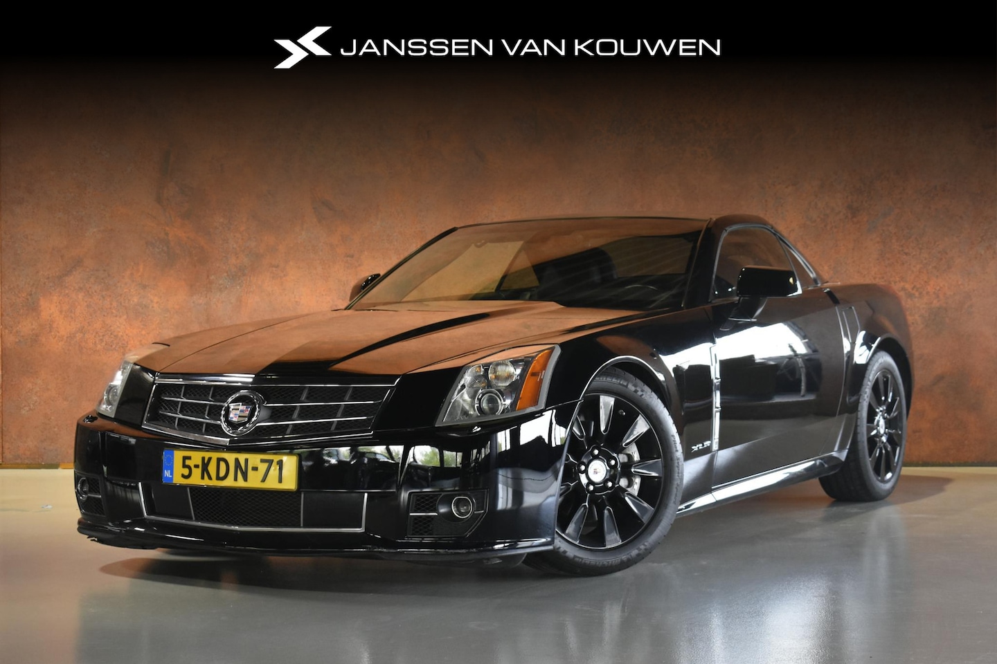 Cadillac XLR - Cadillac XLR 4.6 V8 Platinum Cabrio Aut. Cadillac XLR CADILLAC XLR 4.6 V8 PLATINUM CABRIO - AutoWereld.nl
