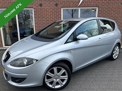 Seat Altea - 1.6 Lifestyle NIEUWE APK / D-RIEM RECENT V.V. / GROOT.SCHERM / TREKHAAK / AIRCO / CRUISE