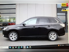 Mitsubishi Outlander - 2.0 PHEV Instyle TREKHAAK / 4WD / HYBRID / AIRCO / NAVIGATIE