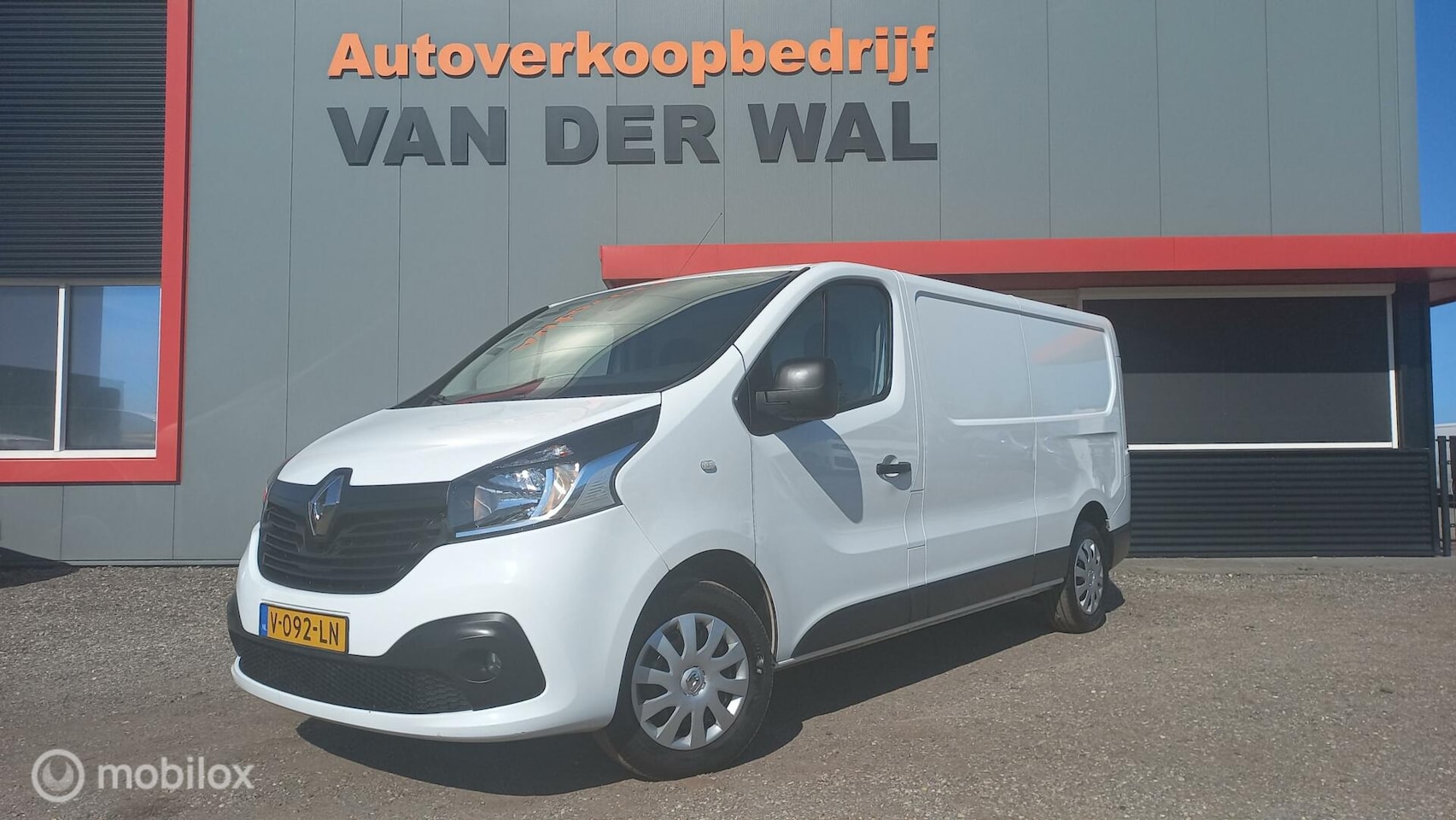 Renault Trafic - bestel 1.6 dCi T29 L2H1 Comfort/AIRCO/CRUISECONTROL/NAVIGATIE - AutoWereld.nl