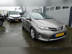 Toyota Auris - 1.8 Hybrid Lease+