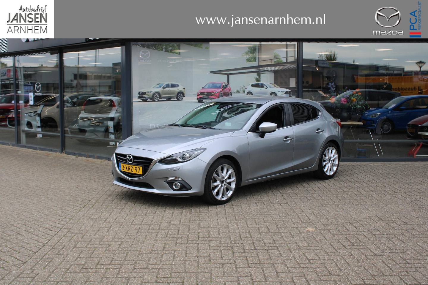 Mazda 3 - HB 2.0 GT-M , Automaat, Leder, Bose, Navi, PDC, HUD, Clima, Stoelverwarming, Bluetooth, Cr - AutoWereld.nl