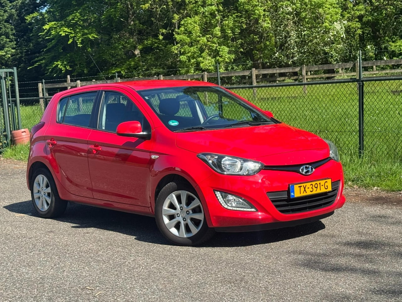 Hyundai i20 - 1.2i i-Catcher /Airco/Navi/Camera/ - AutoWereld.nl