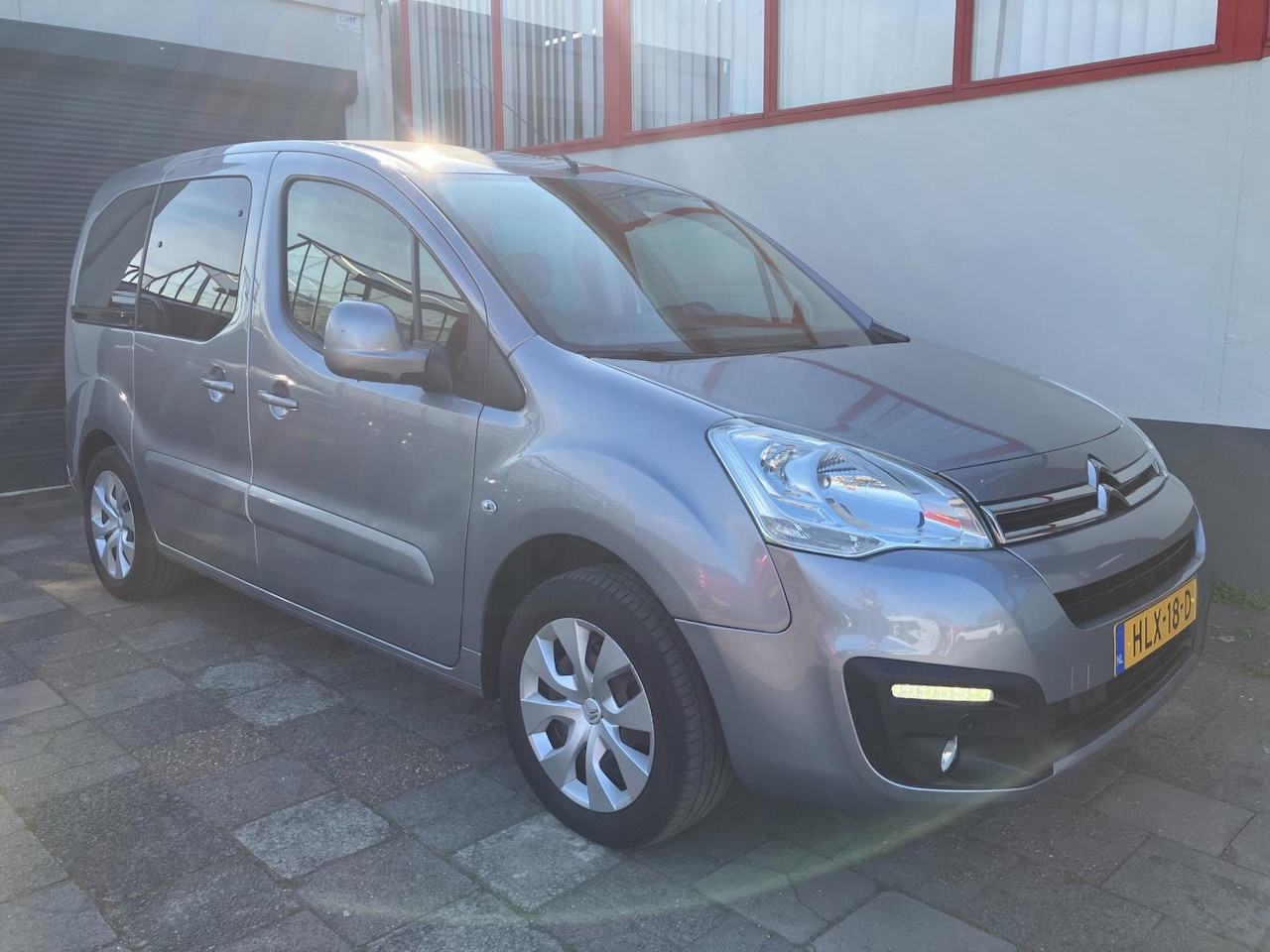 Citroën Berlingo - 1.2 PureTech XTR incl BOVAG garantie en aflveringsbeurt - AutoWereld.nl