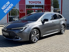 Toyota Corolla Touring Sports - HYBRID 140 DYNAMIC NL-AUTO NIEUW EN DIRECT LEVERBAAR APPLE/ANDROID 17"LM-VELGEN PRIVACY-GL