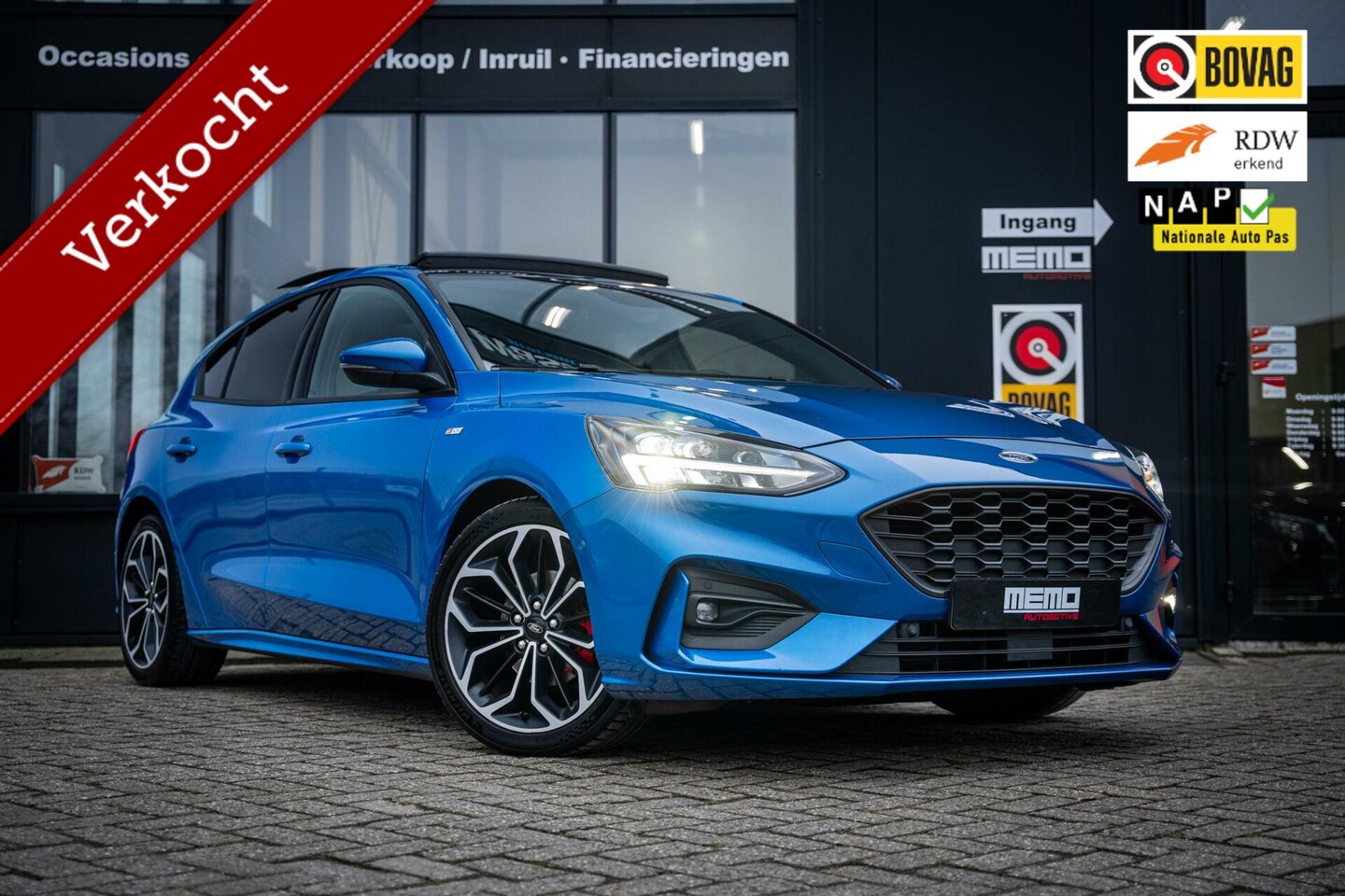 Ford Focus - 1.0 EcoBoost Titanium*ST-LINE*PANO*CARPLAY*CAMERA* - AutoWereld.nl