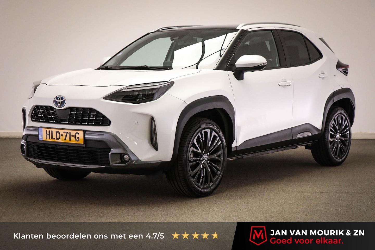 Toyota Yaris Cross - 1.5 Hybrid Adventure | PANORAMADAK | HEAD UP | JBL DAB | APPLE | CAMERA - AutoWereld.nl
