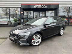 Skoda Octavia Combi - 1.4 TSI RS iV PHEV 245PK|Massage|RS Sportstoelen|Head-Up|Camera|Memory|Keyless|Carplay|Amb