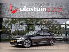 BMW 3-serie Touring - 330i M-Sport Schakelflippers, Isofix, Apple Carplay, M-sportpakket