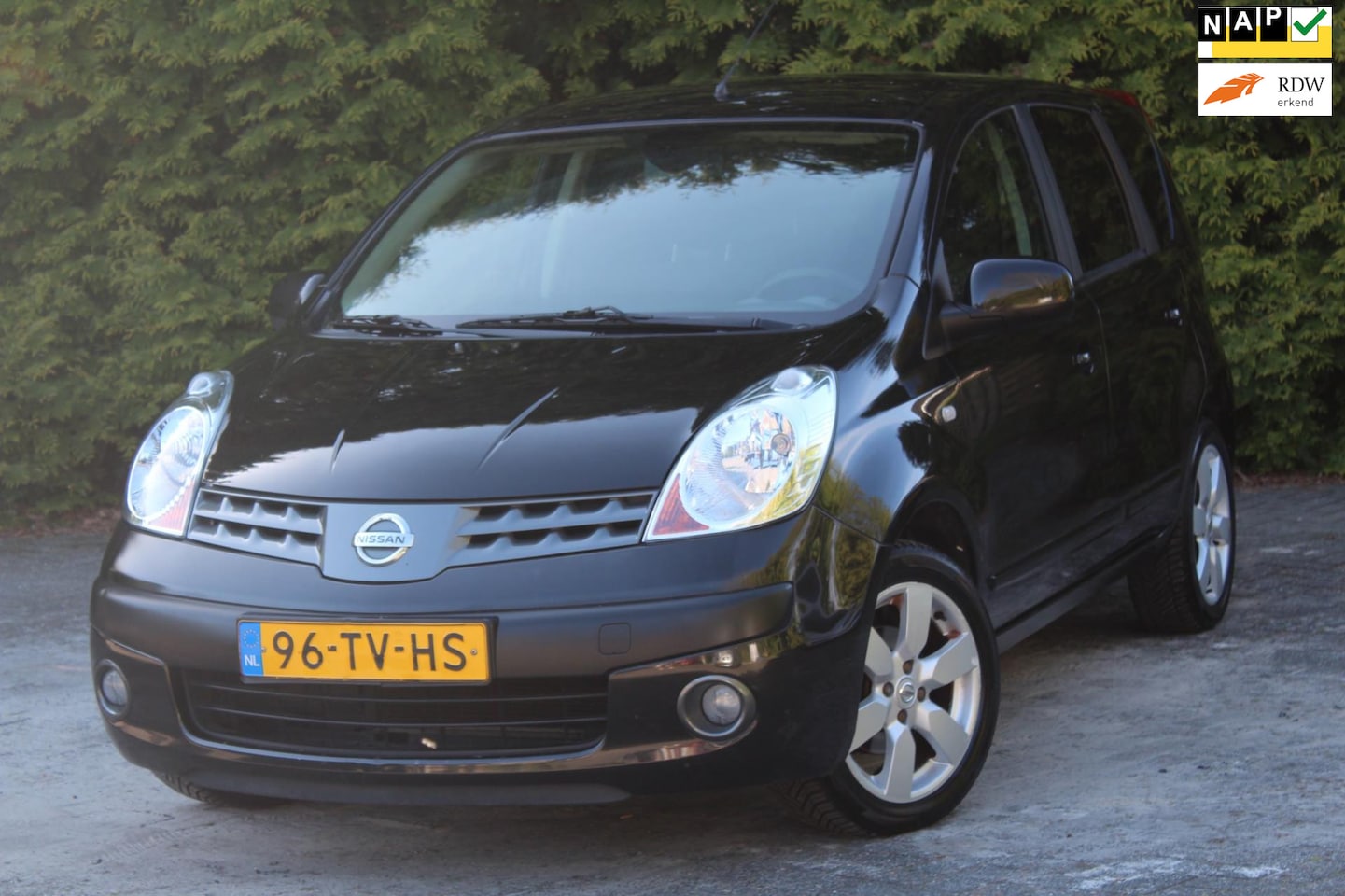 Nissan Note - 1.6 First Note 110PK | Parkeersensoren | Climate Control | Lichtmetalen velgen - AutoWereld.nl