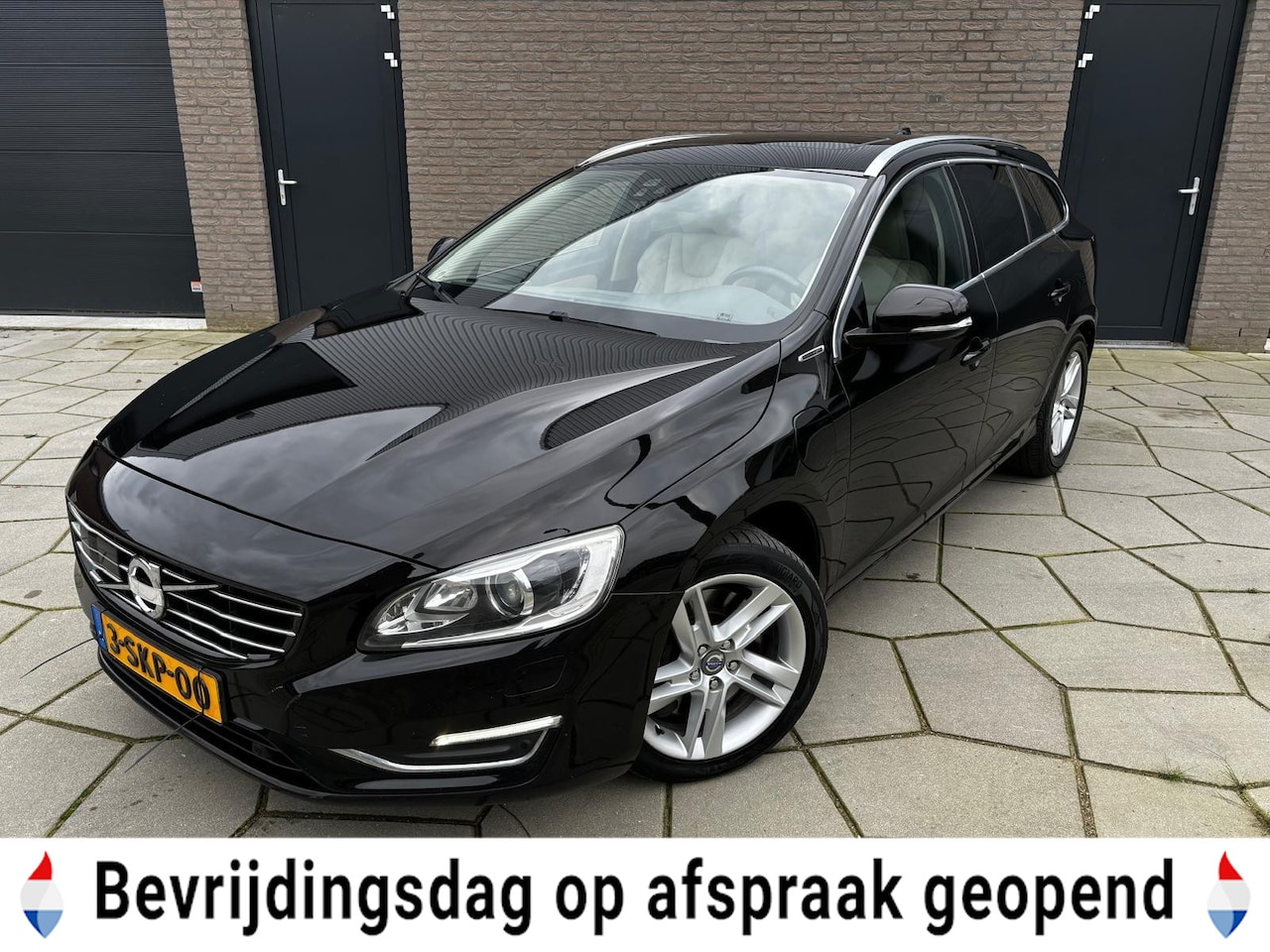 Volvo V60 - 2.4 D6 AWD Plug-In Hybrid Summum 2.4 D6 AWD Plug-In Hybrid Summum - AutoWereld.nl